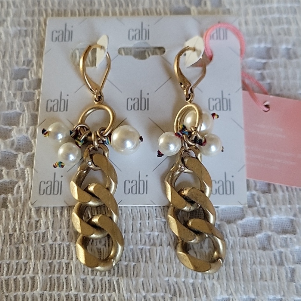 NWT Cabi Wisdom Earrings
